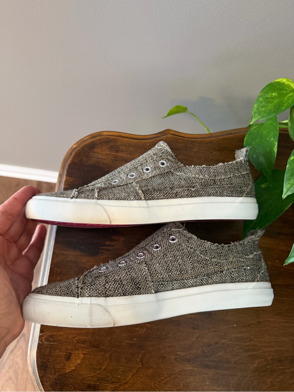 Corkys Babalu Taupe Frayed Slip-On Canvas Sneakers. Size 9 - Picture 6 of 8